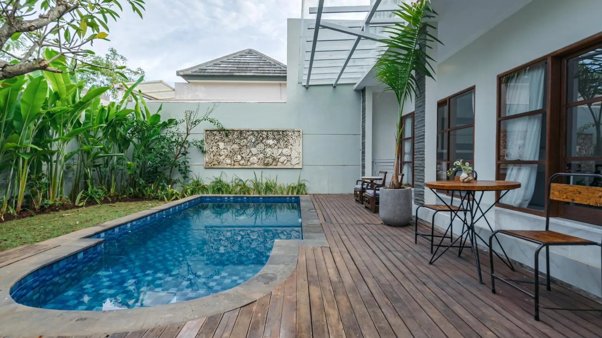 Villa Putih Jimbaran